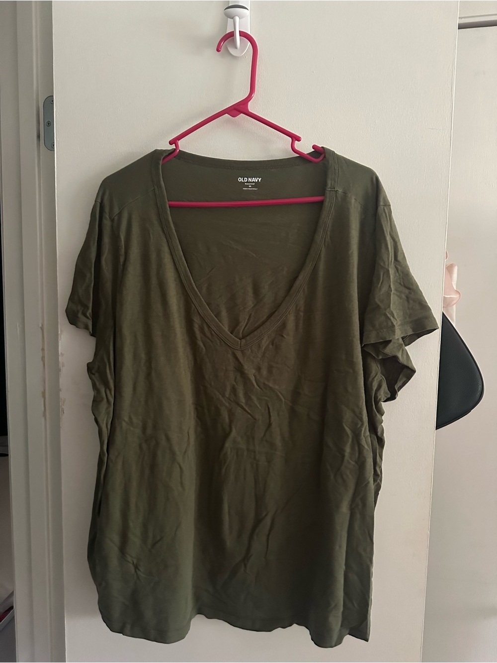 Old Navy Olive Green V-Neck Short Sleeve Tee